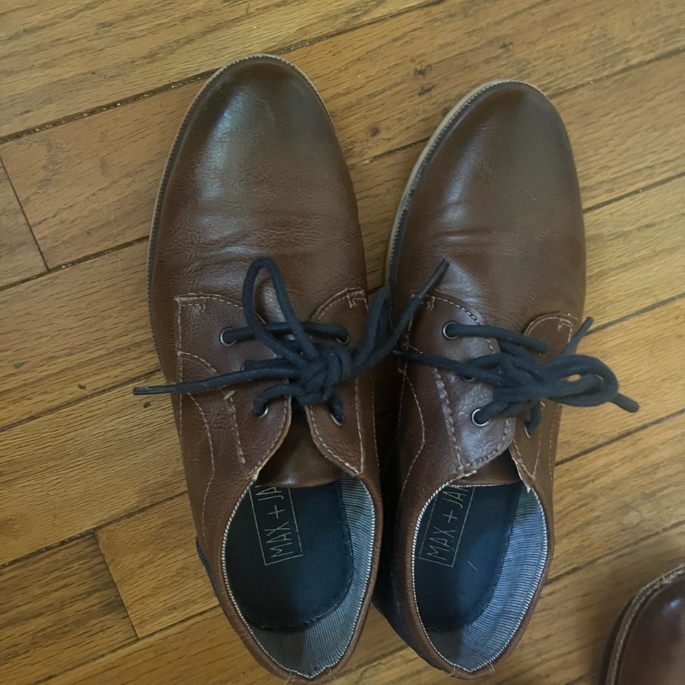 Max & Jake Brown with Navy Boys Dress Shoes 4